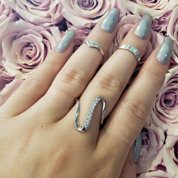 Swarovski crystal ring
Sterling silver - Picture 2 of 3